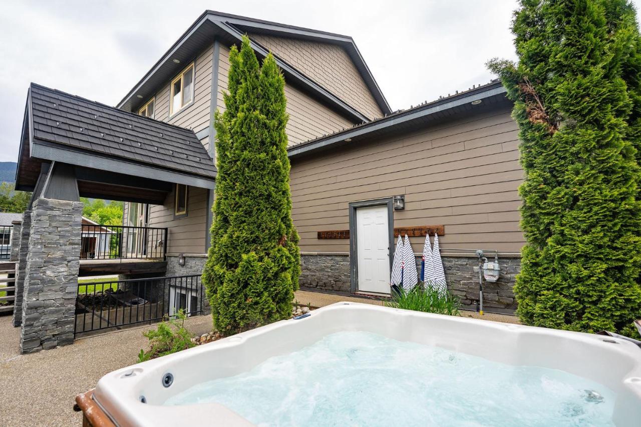 Aspen Lodge By Revelstoke Vacations Exterior foto